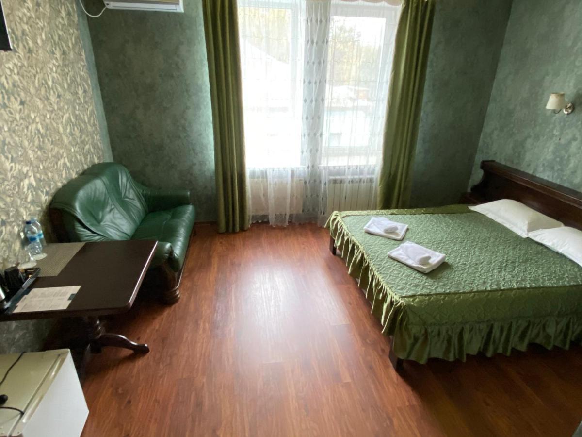 Hotel Royal Poltava Kültér fotó