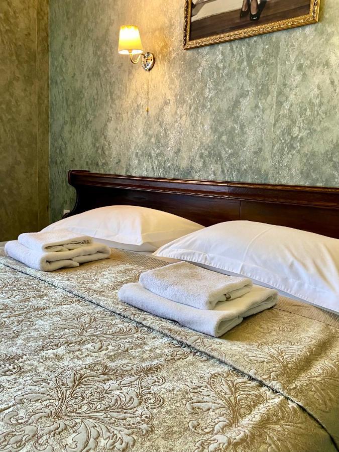 Hotel Royal Poltava Kültér fotó