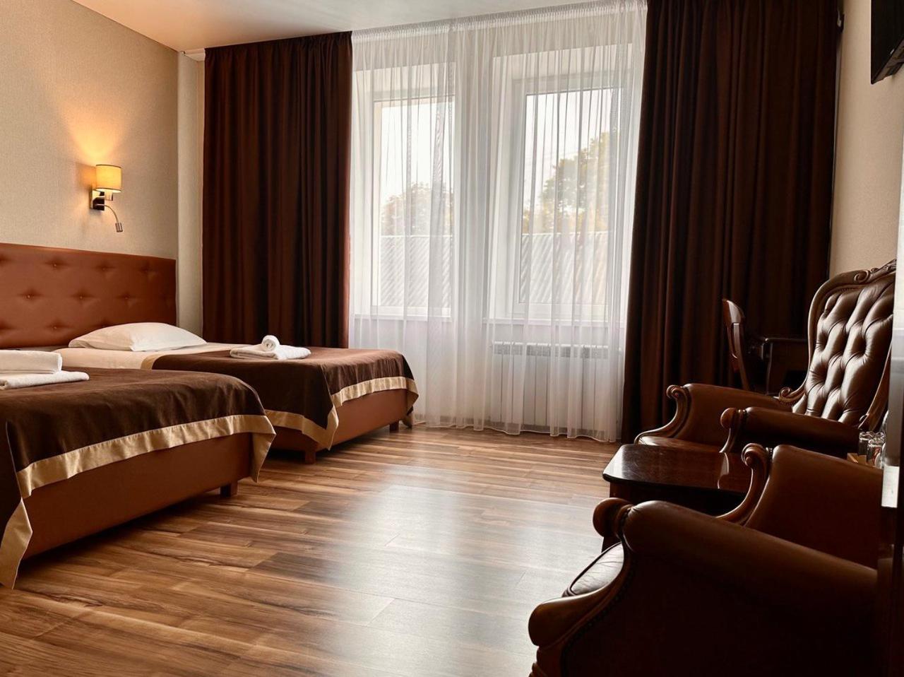 Hotel Royal Poltava Kültér fotó